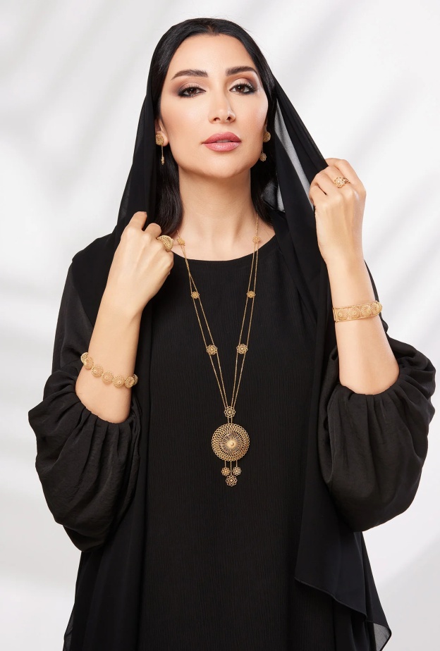 أروع قطع مجوهرات بتوقيع عربي لإطلالتك في موسم ربيع 2024