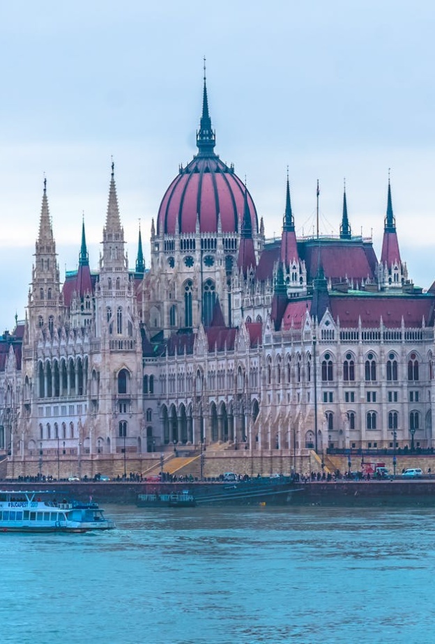 السياحة في بودابست وأجمل أماكن سياحية في بودابست 2024 بواسطة Hakan Tas
