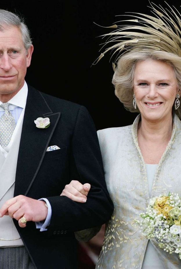 تفاصيل جديدة تكشف لأول مرة عن زفاف الملك تشارلز والملكة كاميلا