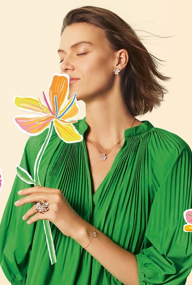 سلاسل ذهب راقية