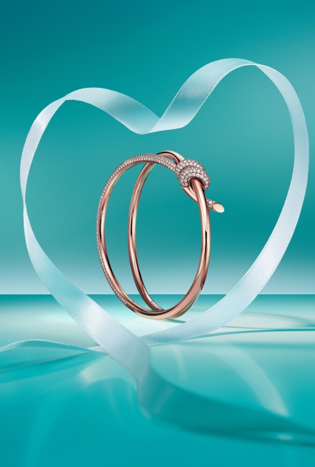 سوار تيفاني الفاخر