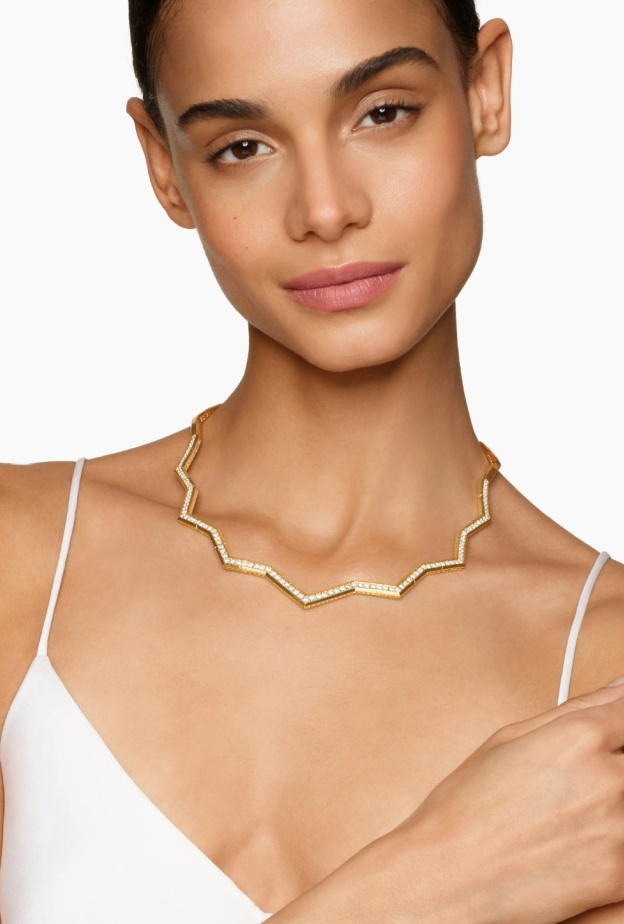 عقد مرصّع بالألماس من مجموعة Zig Zag لديفيد يورمان David Yurman