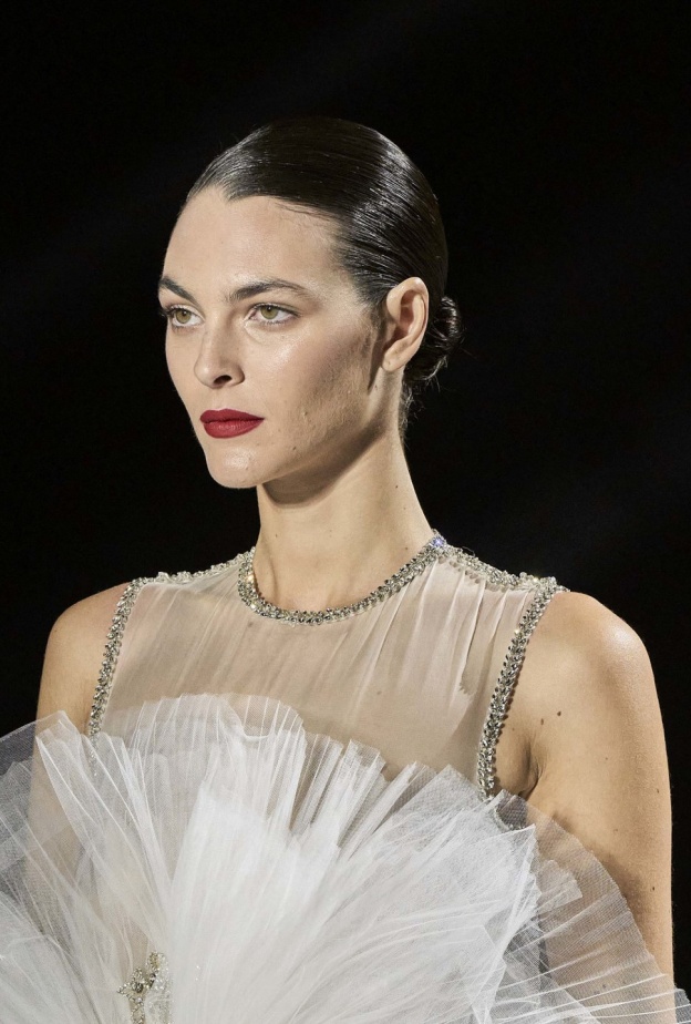 خياراتنا من عطور بعبوات فخمة لهدايا لا تنسى في عيد الفطر 2024