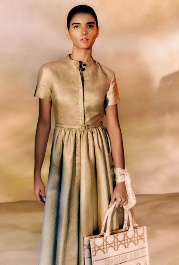 تشكيلة هدايا من "ديور" Dior لعيد الفطر 2024