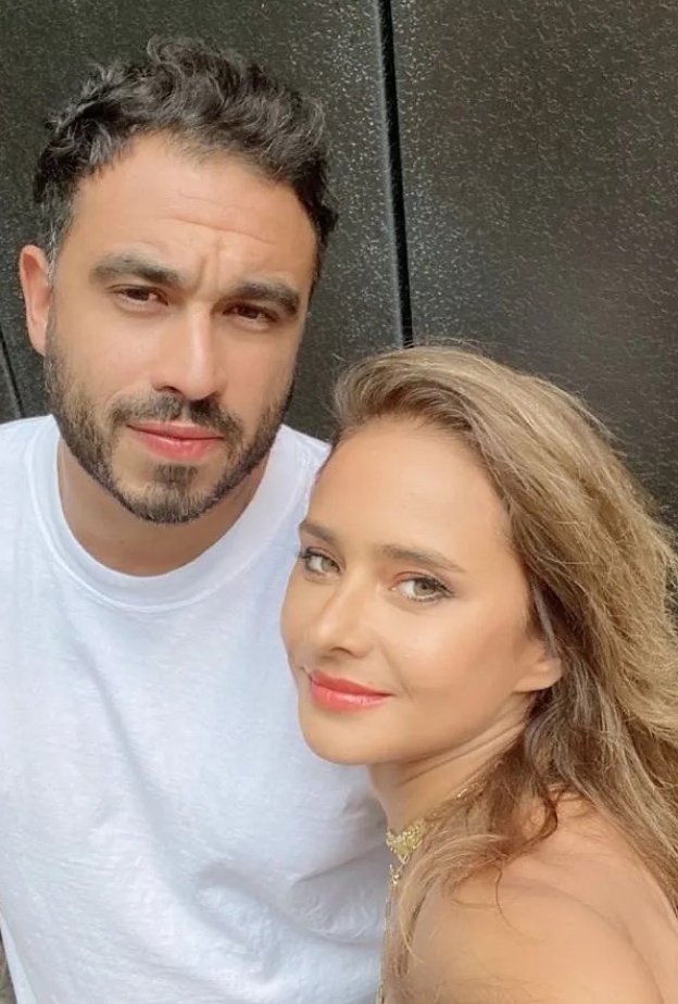 نيللي كريم وهشام عاشور