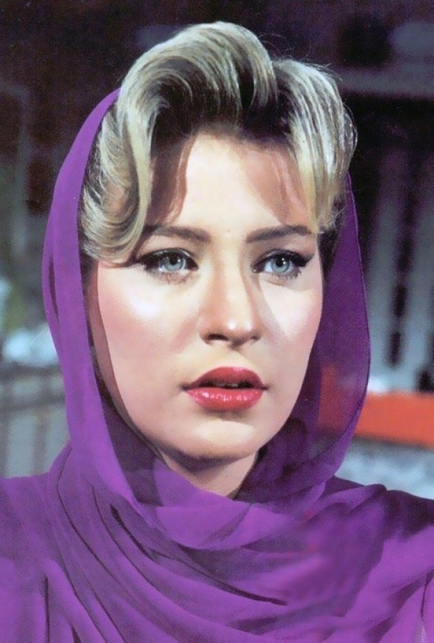 الراحلة شيرين سيف النصر