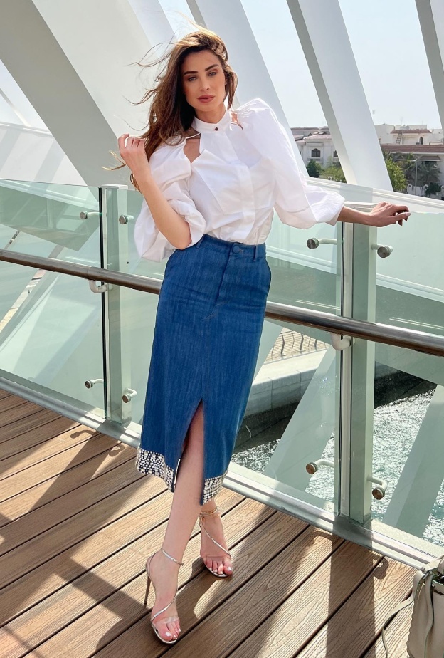 انابيلا هلال 