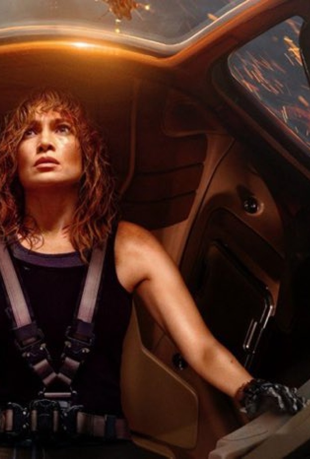 نتفليكس تكشف عن الإعلان الرسمي لفيلم جينيفر لوبيز الجديد "أطلس"