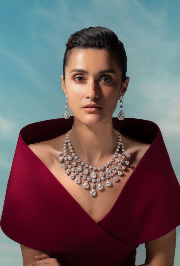 Alok Lodha_Lace of Radiance