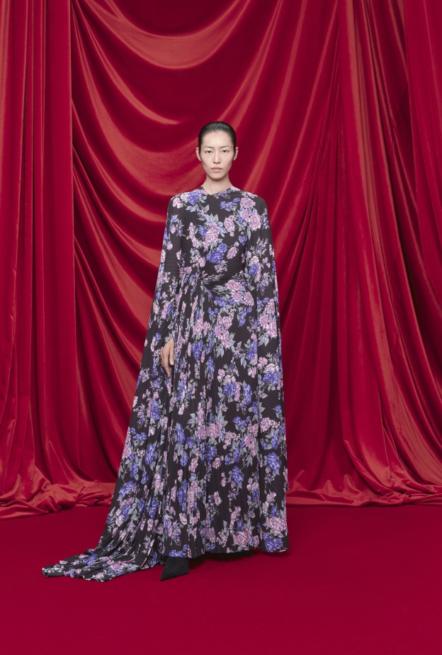 فساتين صيفية للمحجبات اختيارها لابراز أناقتك في ربيع وصيف 2024!