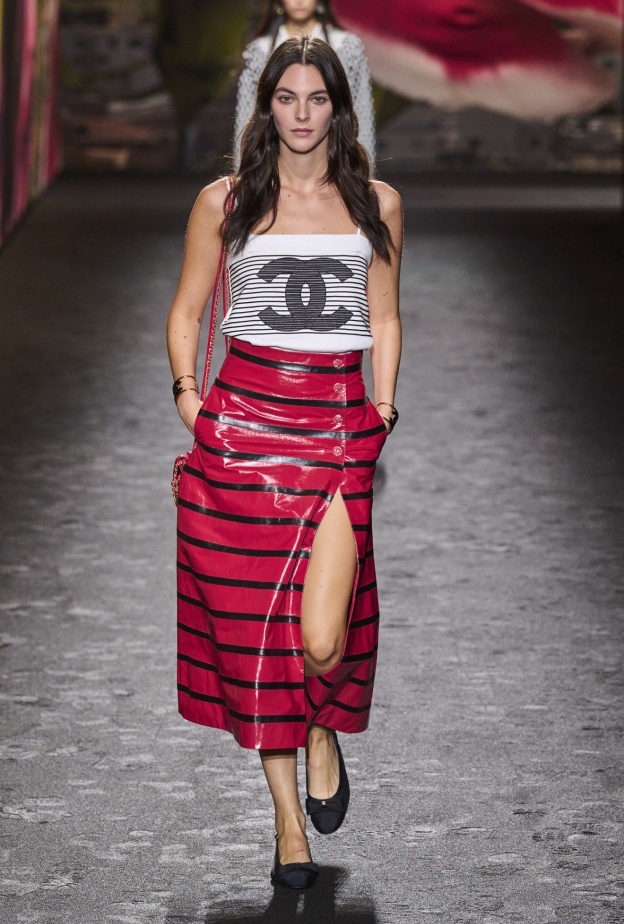 الأقمشة المقلمة خيارك الأول في الإجاز ات والرحلات الصيفية