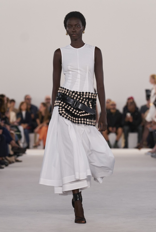  أبرز أنواع الأحزمة هذا الموسم وكيف تستخدمينها؟