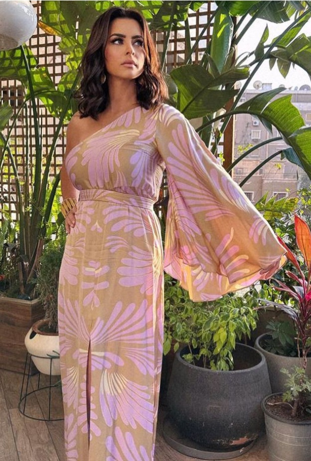 النجمة اللبنانية نور