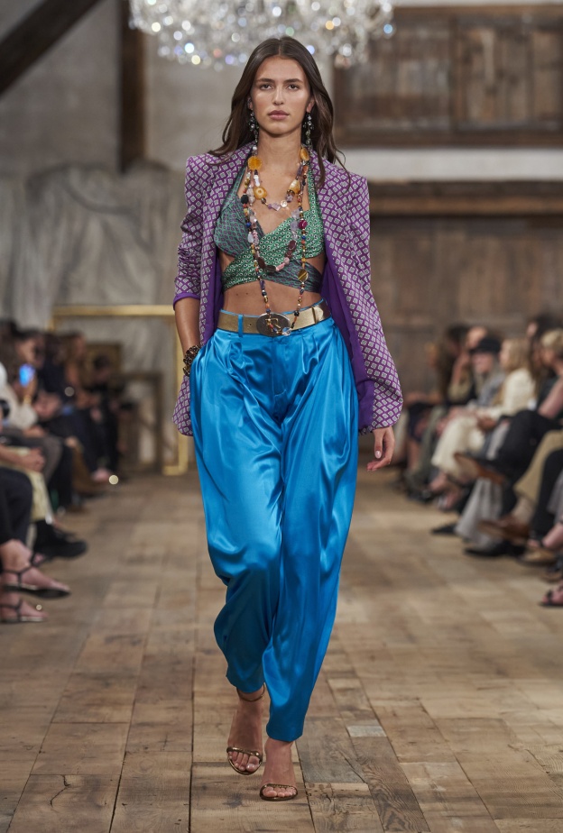 إطلالة منعشة وأنيقة من Ralph LAuren