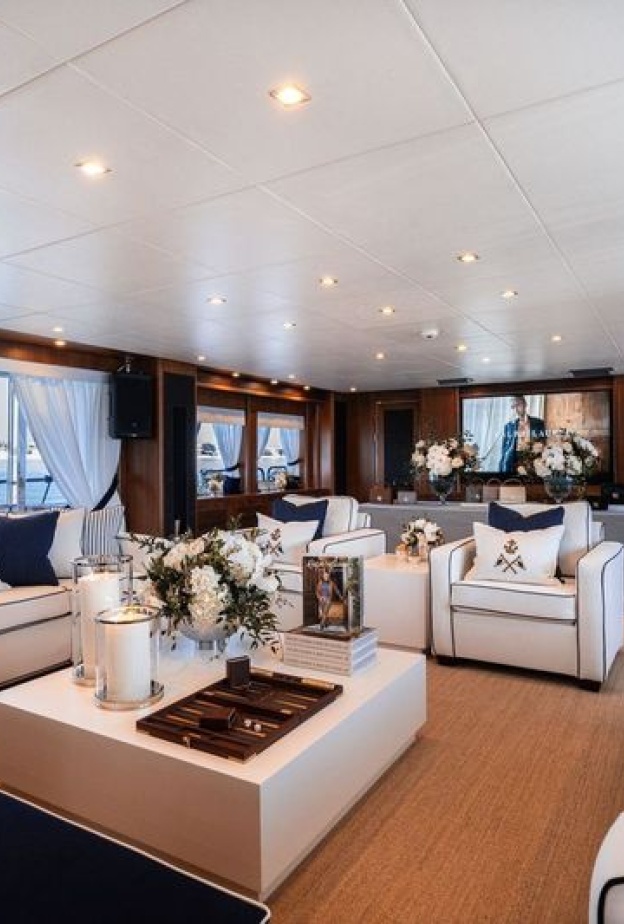 رالف لورين تحتفل بإطلاق فاعلية اليخت في دبي