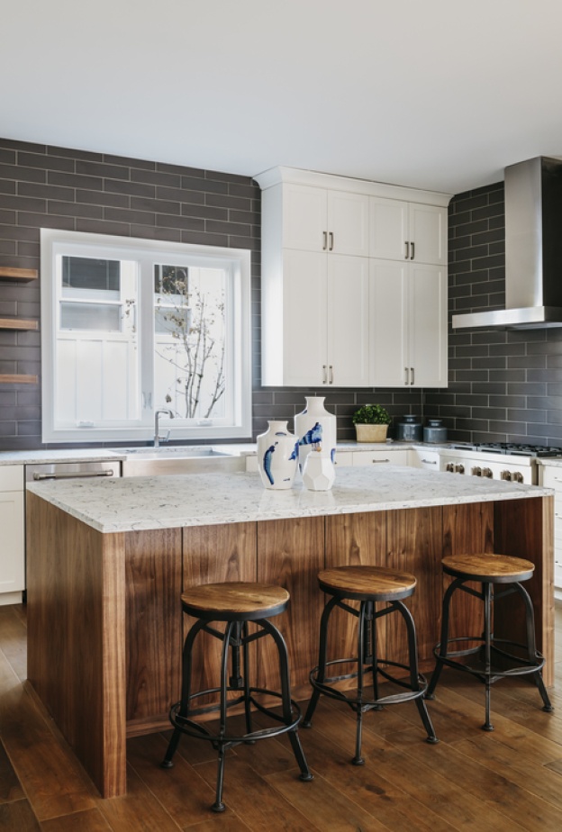 الخشب الصلب غير منصوح به لأرضيات المطبخ