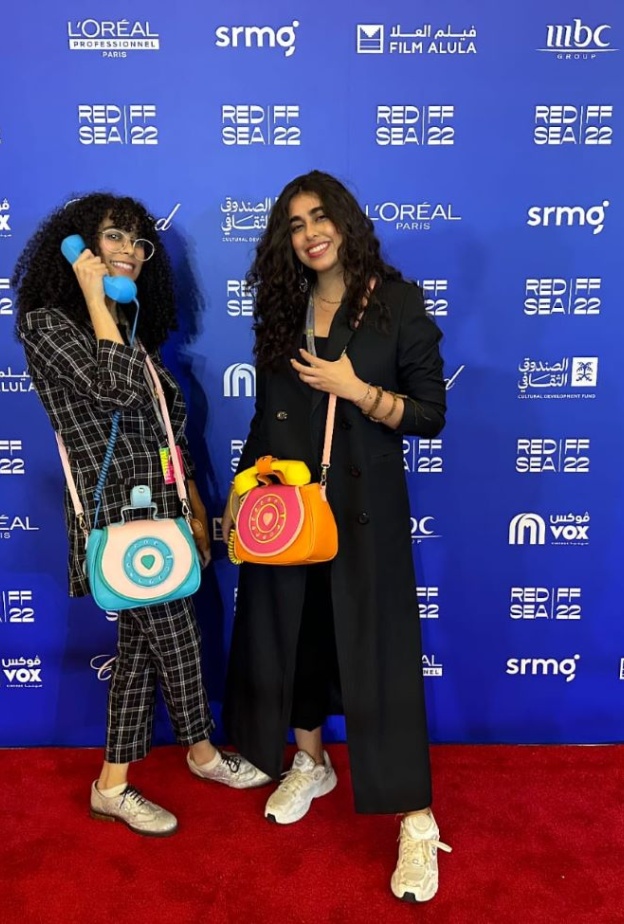 المخرجتان دانه ورنيم المهندس الفائزتين ببرنامج أفلام العلا تبتكر 