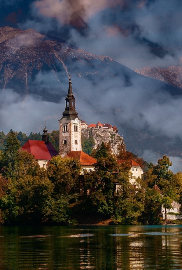 بحيرة بليد من أجمل وجهات السياحة في سلوفينيا بواسطة ianproc64