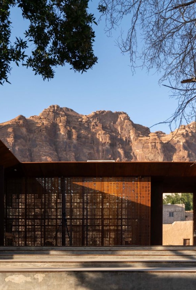 جولة حول أبرز 5 معارض فنية متنوعة في العلا