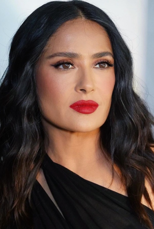 سلمى حايك - صورة من انستغرام Sofia Schwarzkopf-Tilbury