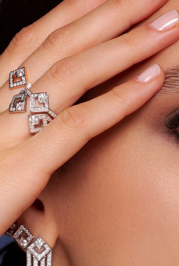 خواتم ماس ناعمة لإطلالات العمل 