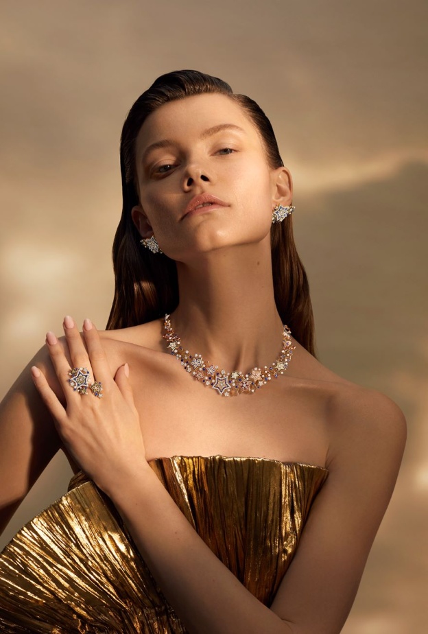 من العلامات المشاركة في أسبوع الرياض الدولي   للفخامة SICIS