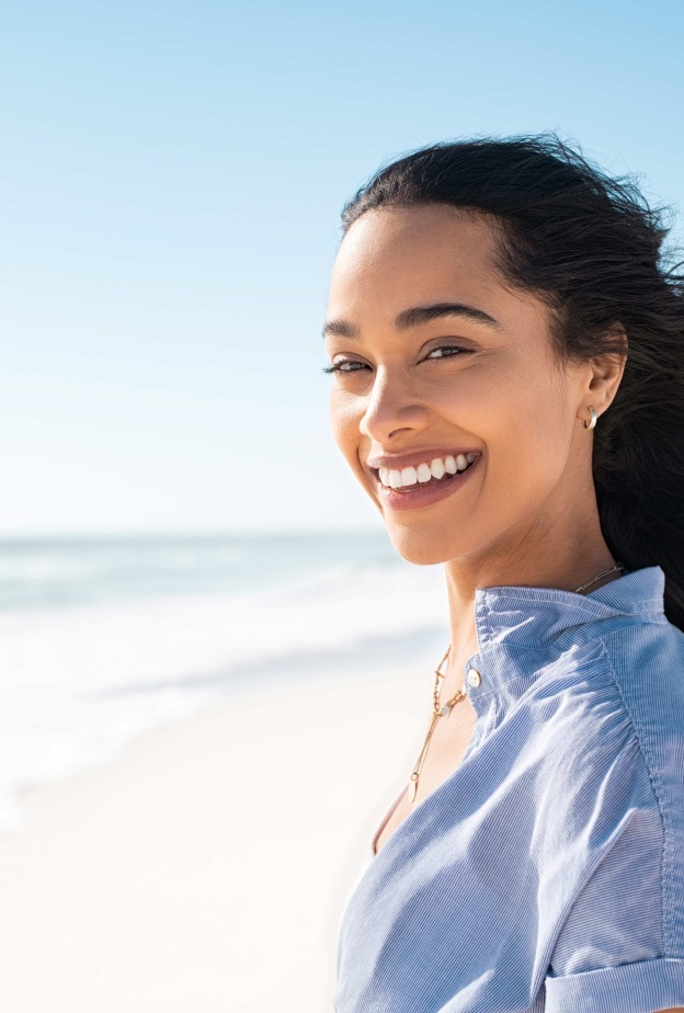 من فوائد البحر تحقيق الشعور بالسعادة لأن التمعن فيه يحفز هرمونها بقوة