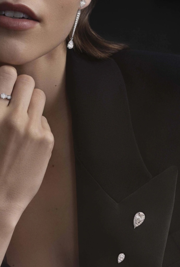 بروش A History of Style من بوشرون Boucheron