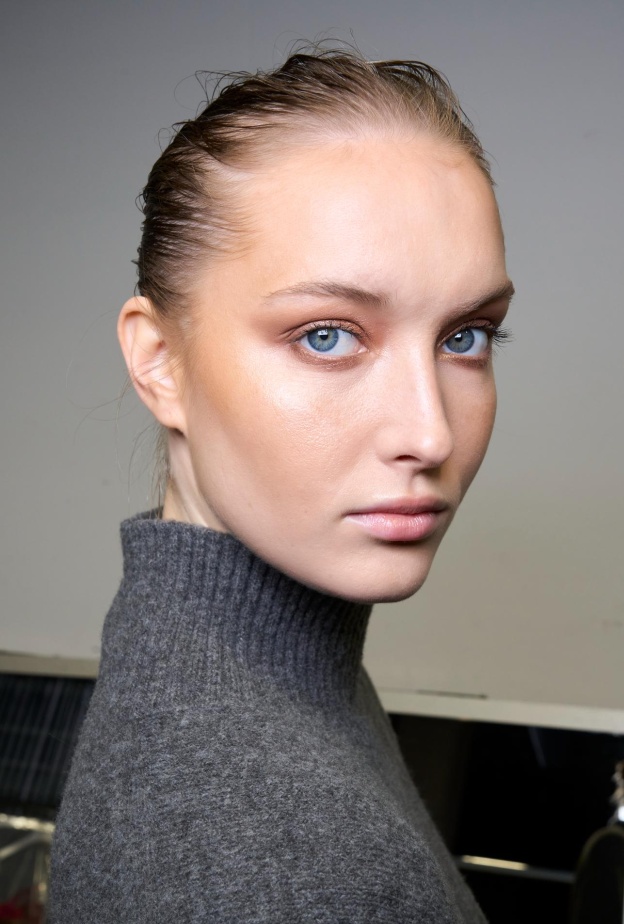 احصلي على الترطيب المثالي بخطوات سهلة لبشرة ندّية وصحيّة