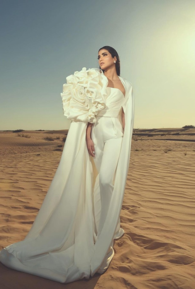 أجمل اطلالات ريم سامي بفساتين السهرة تزامناً مع احتفالها بزفافها