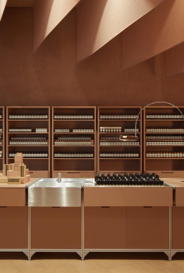 "إيسوب" تفتتح متجراً جديداً في ڤيا رياض