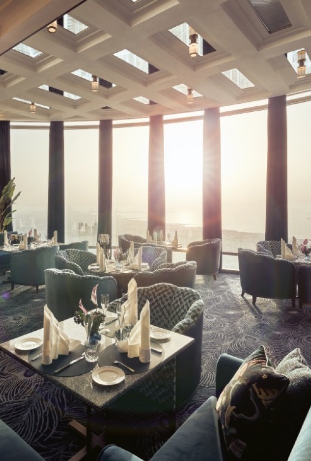 استمتعوا بالأجواء الفريدة والساحرة في At.mosphere