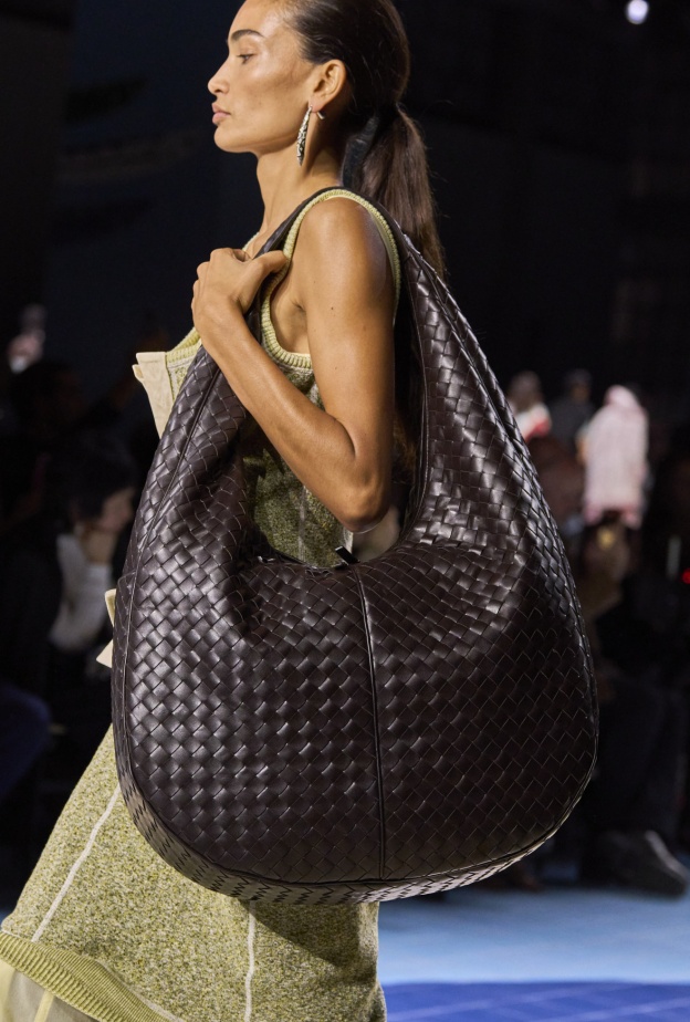 حقائب كبيرة وتتسع لكافة أغراضك أثناء السفر