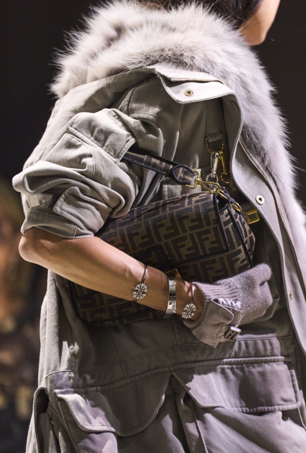 Fendi Baguette من مجموعة Resort 2023
