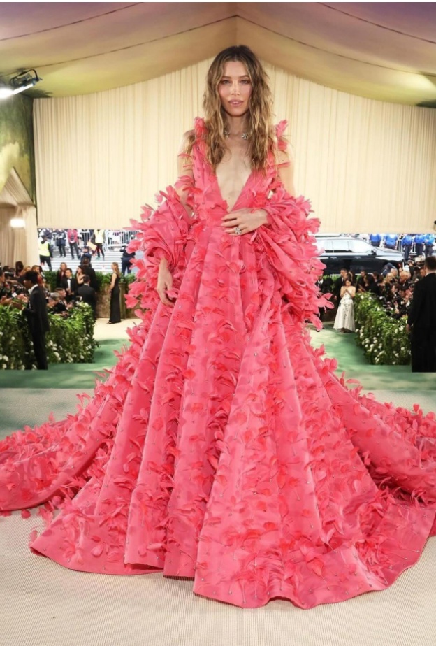 جيسيكا بيل في مهرجان كان