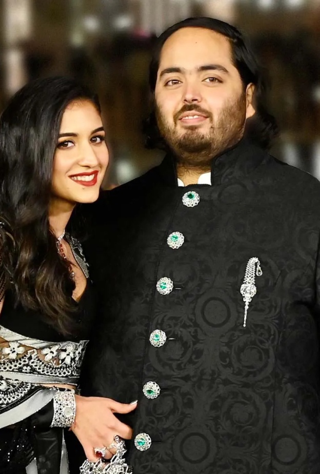 سفينة رحلات فاخرة تستضيف احتفالات ما قبل زفاف أنانت أمباني وراديكا ميرشانت