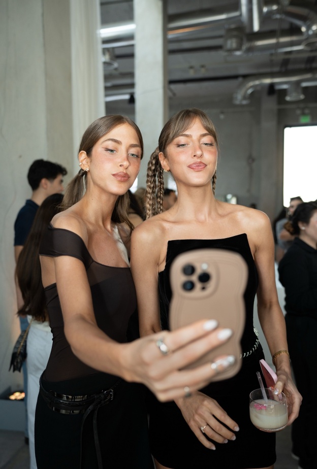 HAZE و SIMI تطلقان رسمياً علامة SIMIHAZE BEAUTY  في الشرق الأوسط