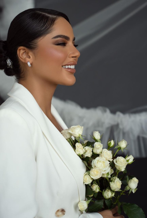 من مكياج الميك أب أرتست السعودية منيرة التريكي