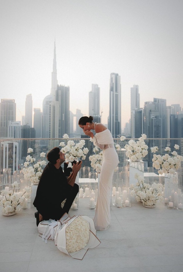 رومانسية لافتة للنجوم على مواقع التواصل الإجتماعي في الأسابيع الأخيرة.. شاهدوا أجمل لحظاتهم