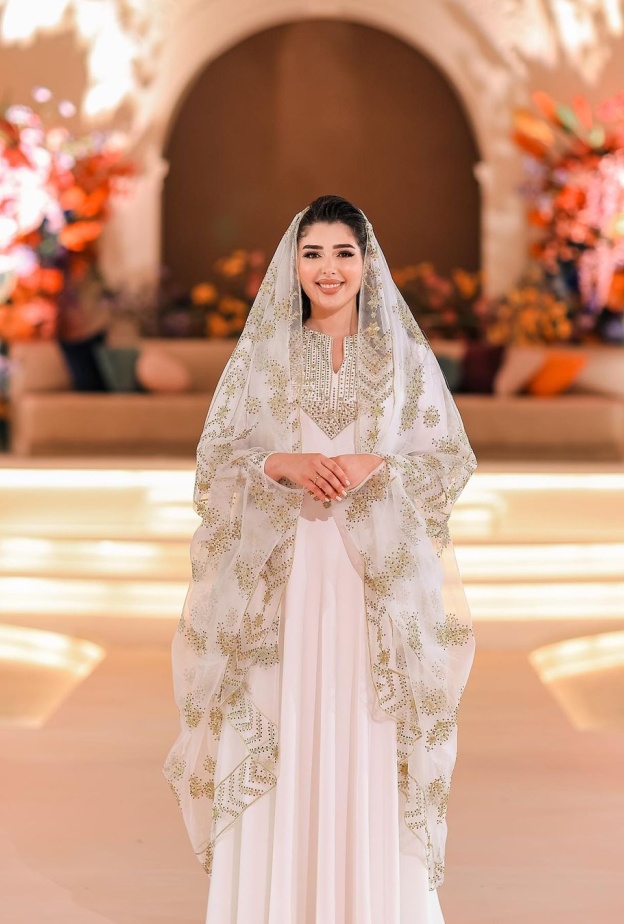 بانا عليان لـ"هي" أفتخر بعاداتنا وتقاليدنا ولهذا السبب استوحيت إطلالتي من الأميرة رجوة