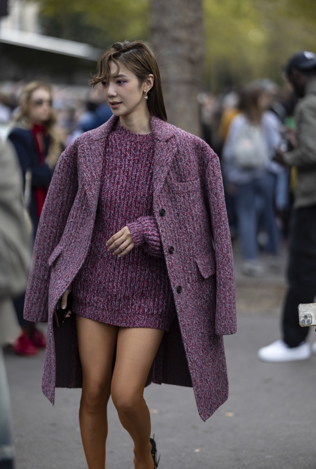 إطلالة ستريت ستايل من عروض أزياء باريس للأزياء الجاهزة