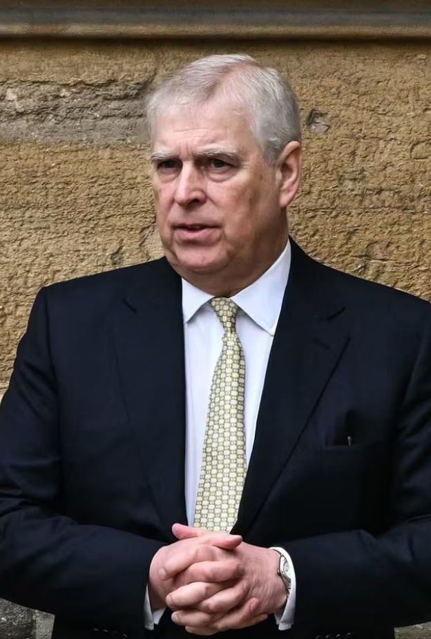 الأمير أندرو  يبدأ أعمال التجديد في قصر Royal Lodge