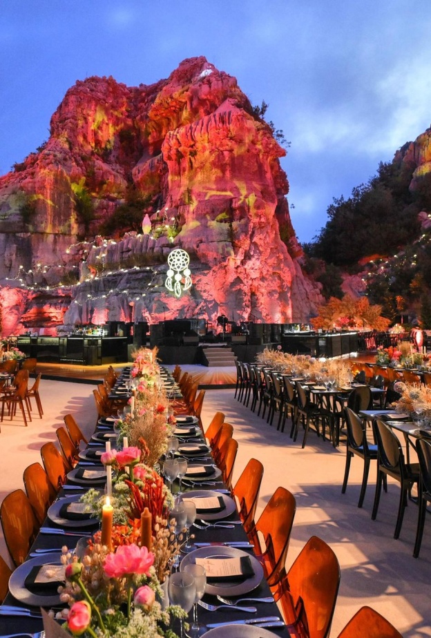 حفل زفاف تحتضنه الجبال من تنظيم خبير الأعراس إيلي حديفة