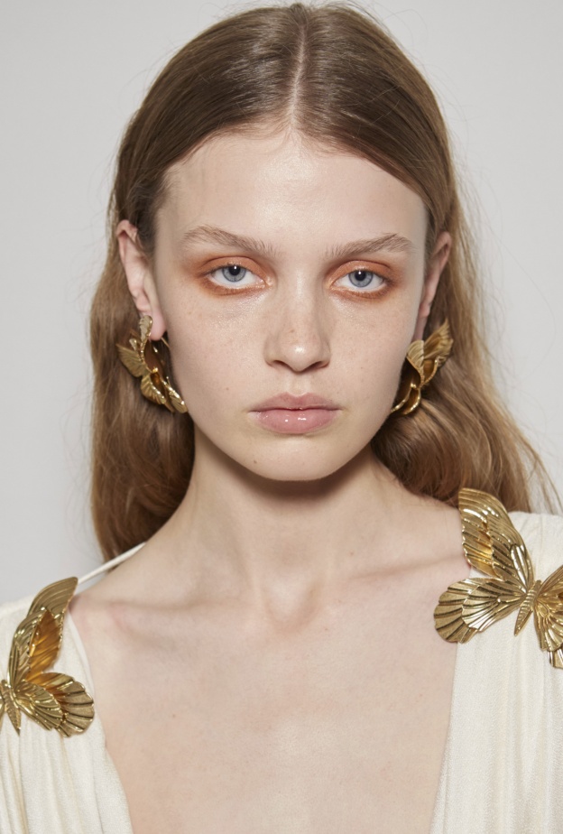 هدايا عيد الاضحى من العطور الفخمة للرجال والنساء ومستحضرات تجميل مميزة