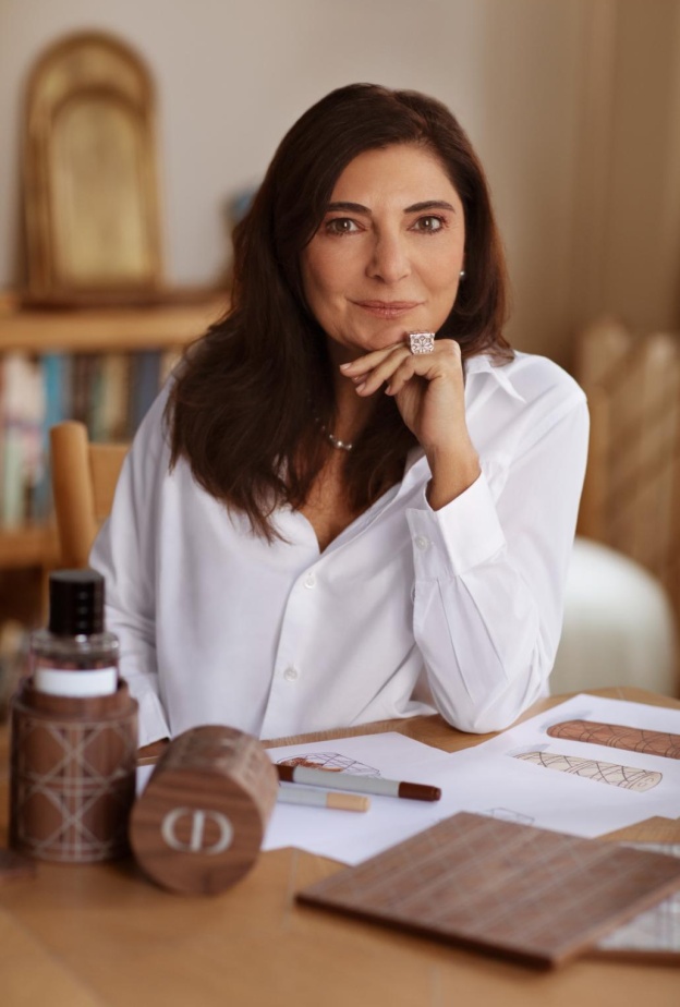 ديور تطرح علب راقية لمجموعة LA COLLECTION PRIVÉE CHRISTIAN DIOR بالتعاون مع NADA DEBS