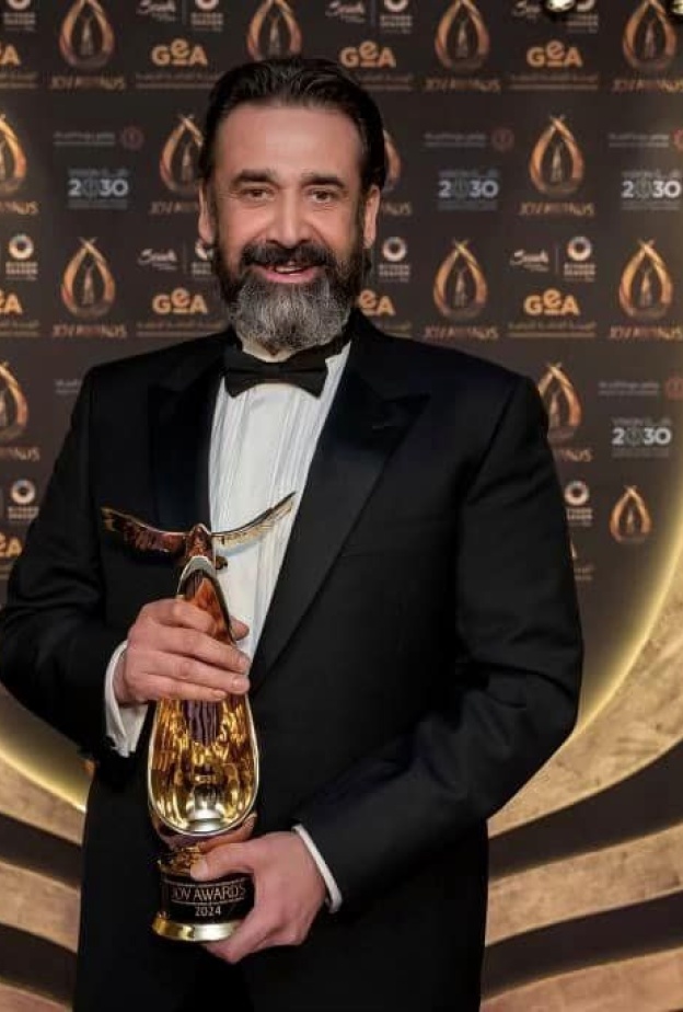 كريم عبد العزيز