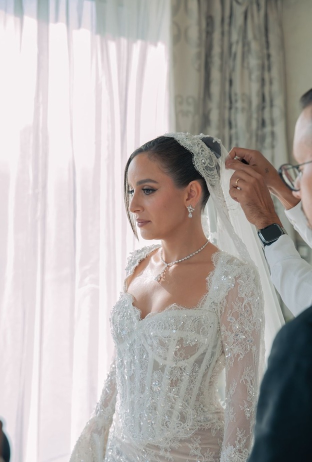 جميلة عوض  في حفل زفافها