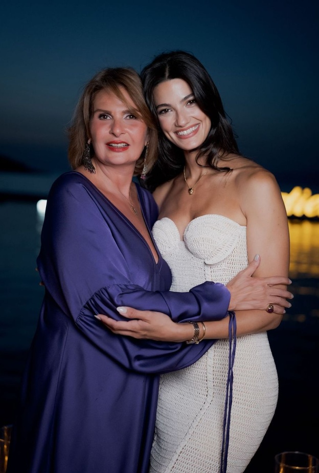 تارا عماد ويسرا