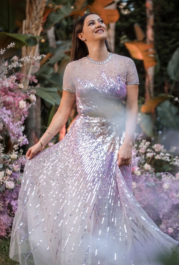 دانا الحلاني في حفل خطوبتها