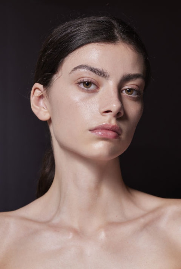 أفضل كريمات ومستحضرات تجميل خلال الاستحمام مناسبة للاسترخاء بعد السفر